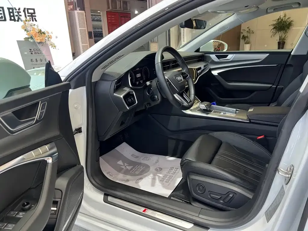 Audi A7 2024 из CN, фото 7