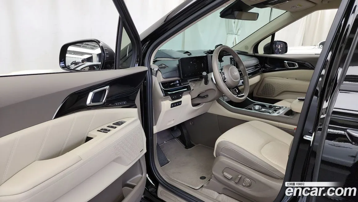 Kia Carnival — фото 10