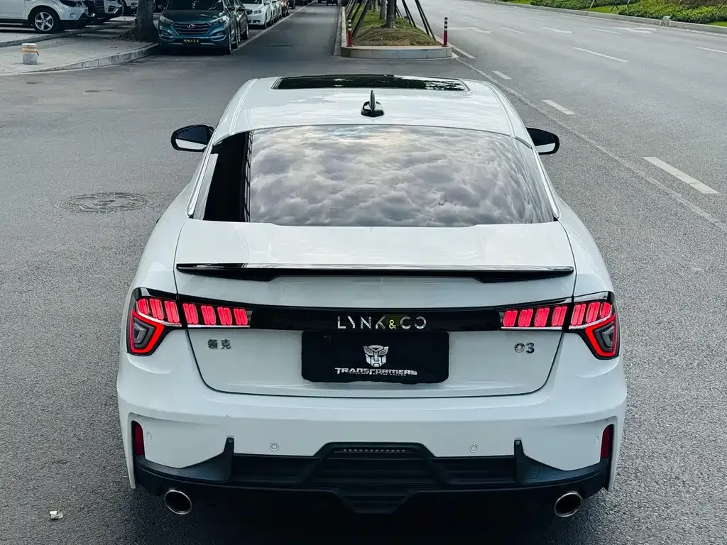 Lynk & Co 03 2022 из CN, фото 8