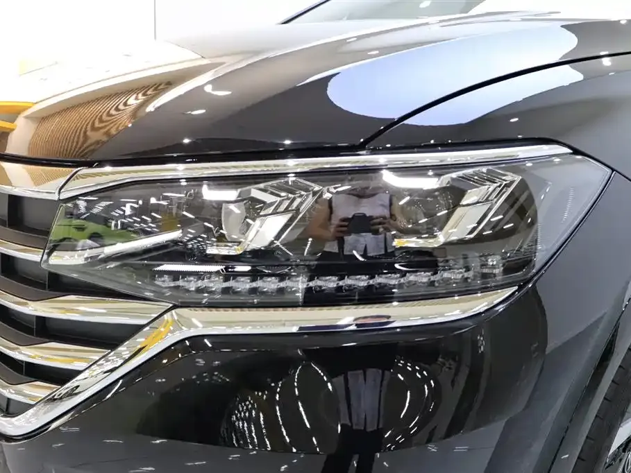 Volkswagen Viloran 2023 из CN, фото 8