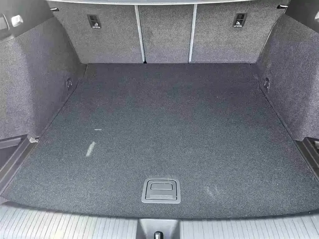 Audi Q6L e-tron — фото 10