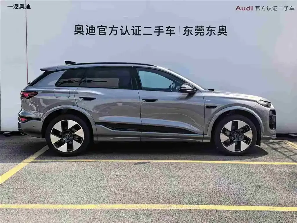 Audi Q6L e-tron — фото 3