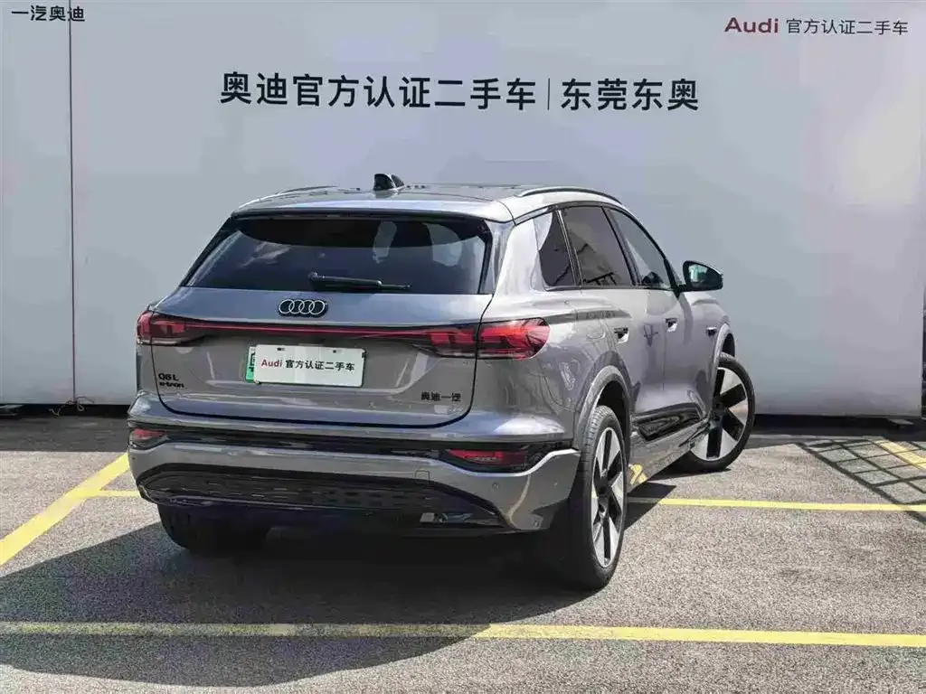 Audi Q6L e-tron — фото 4