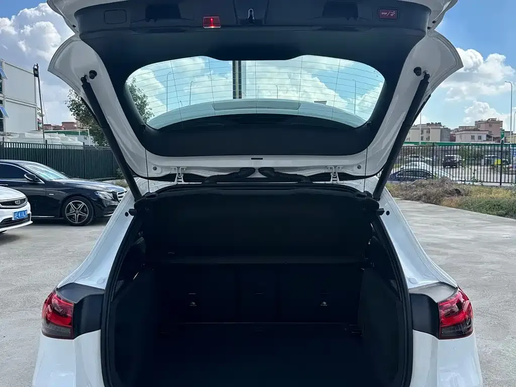 Mercedes-Benz GLA — фото 10