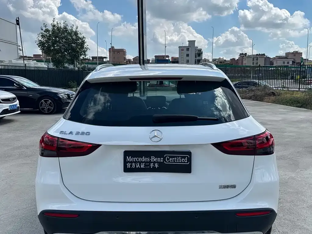 Mercedes-Benz GLA — фото 3