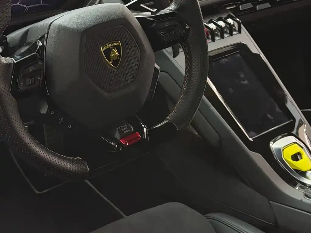 Lamborghini Huracan — фото 5