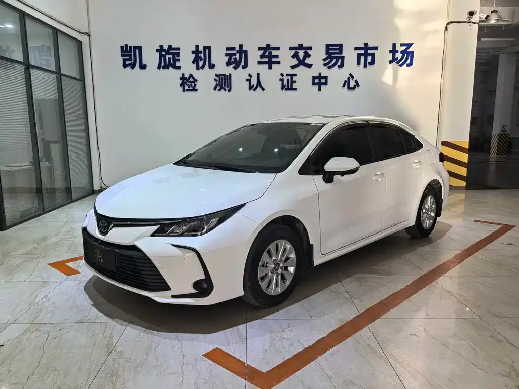 Toyota Corolla 2022 из CN, фото 1