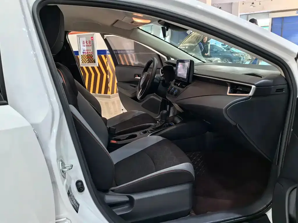 Toyota Corolla 2022 из CN, фото 10