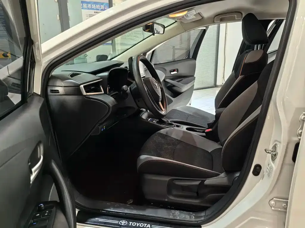 Toyota Corolla 2022 из CN, фото 8