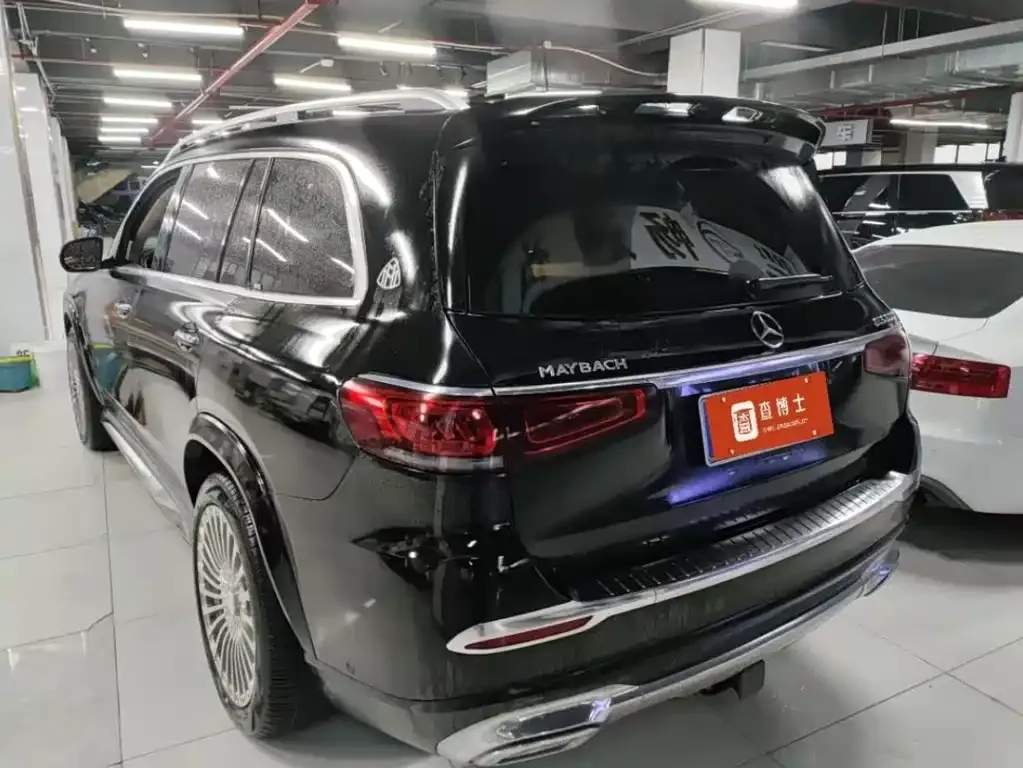 Mercedes-Benz GLS — фото 8