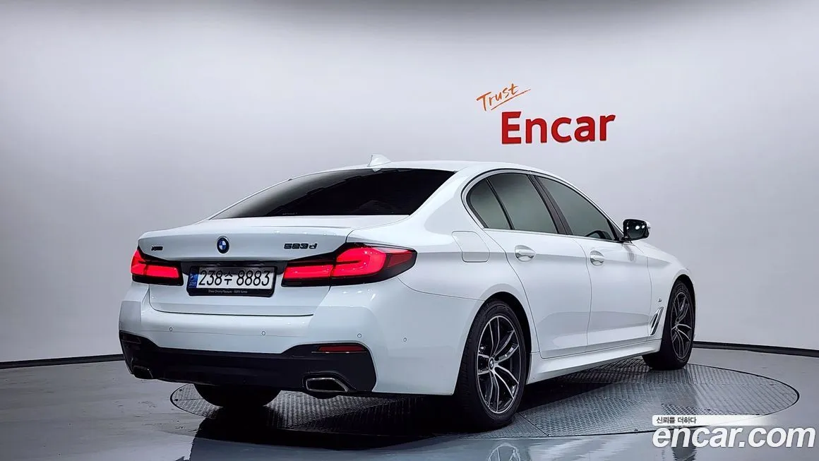 BMW 5-Series 2022 из KR, фото 2