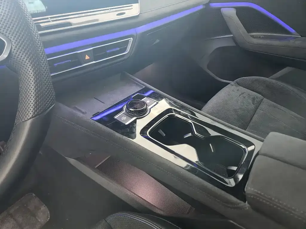 Volkswagen Tiguan L 2024 из CN, фото 4