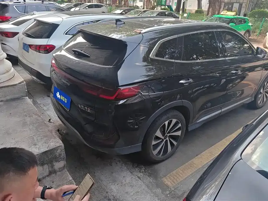 BYD PLUS New Energy — фото 3