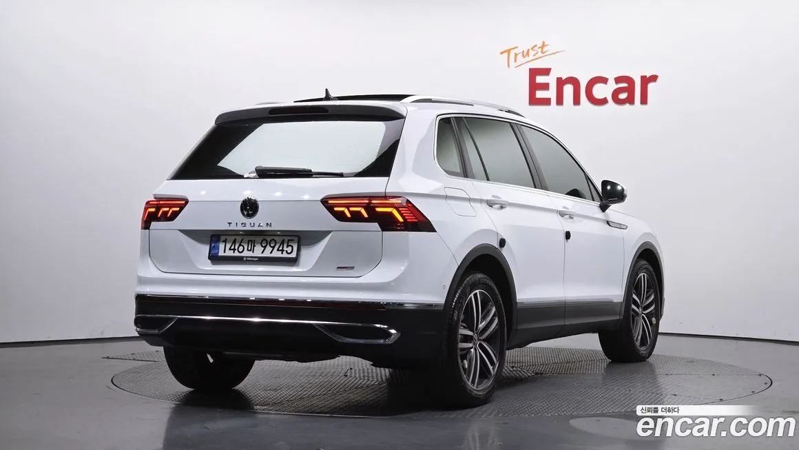Volkswagen Tiguan — фото 2
