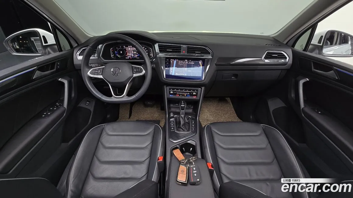 Volkswagen Tiguan — фото 7
