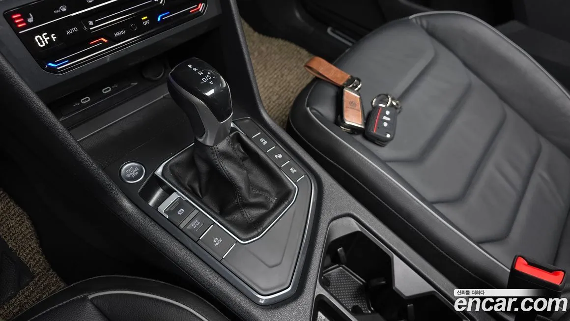 Volkswagen Tiguan — фото 9