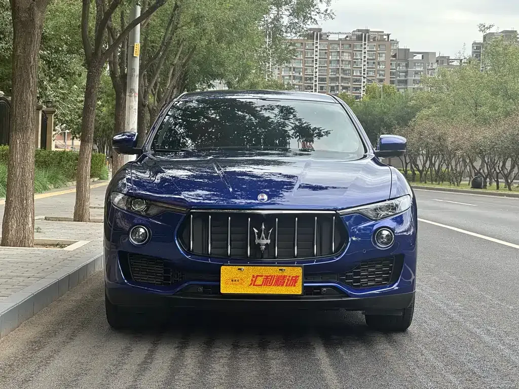 Maserati Levante — фото 2