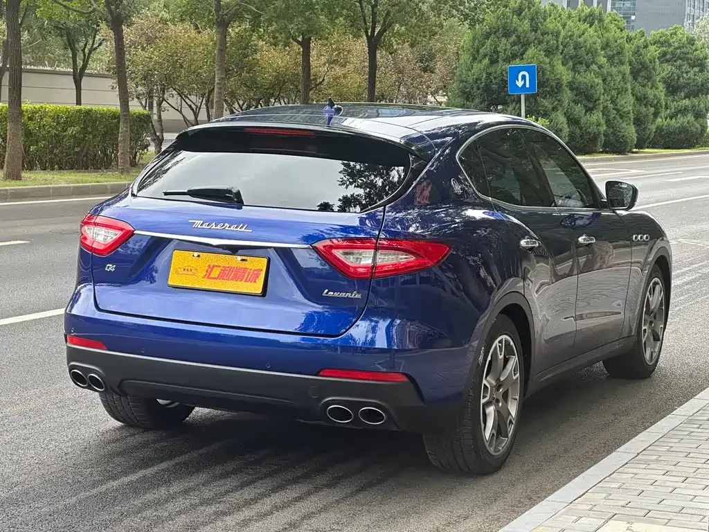 Maserati Levante — фото 5