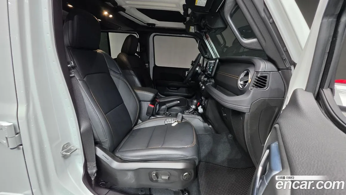 Jeep Wrangler 2024 из KR, фото 10