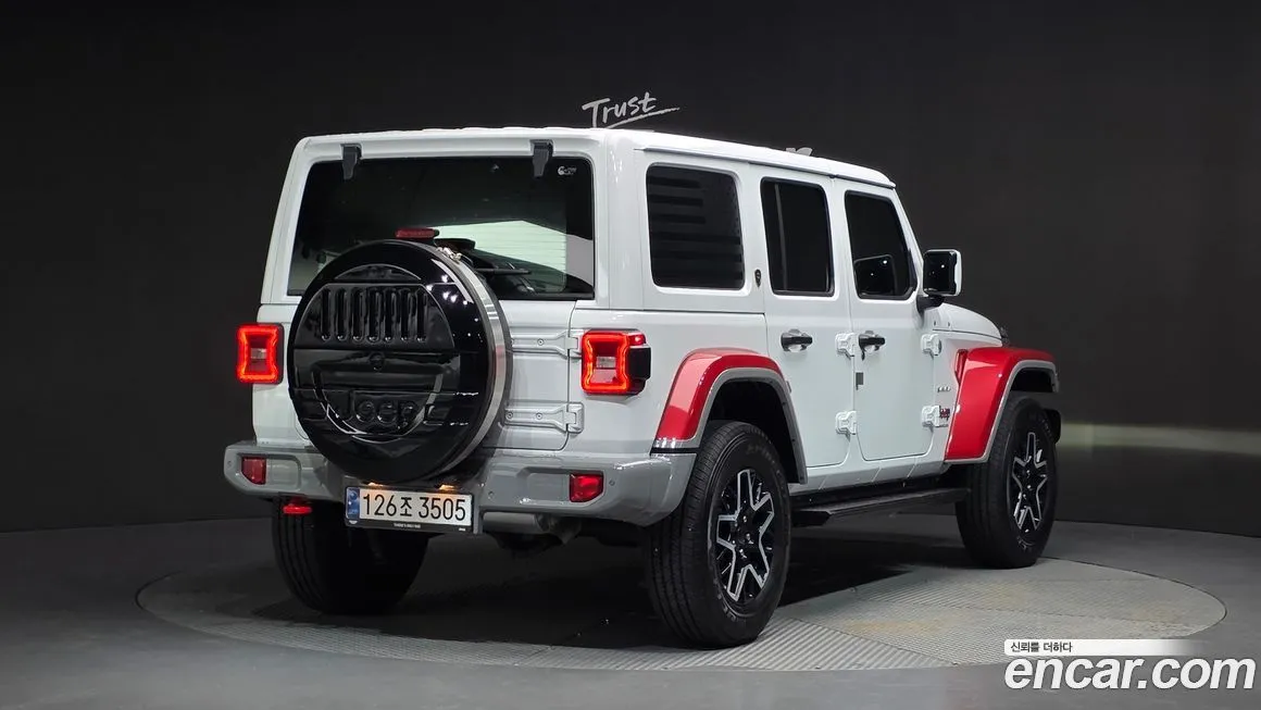 Jeep Wrangler 2024 из KR, фото 2