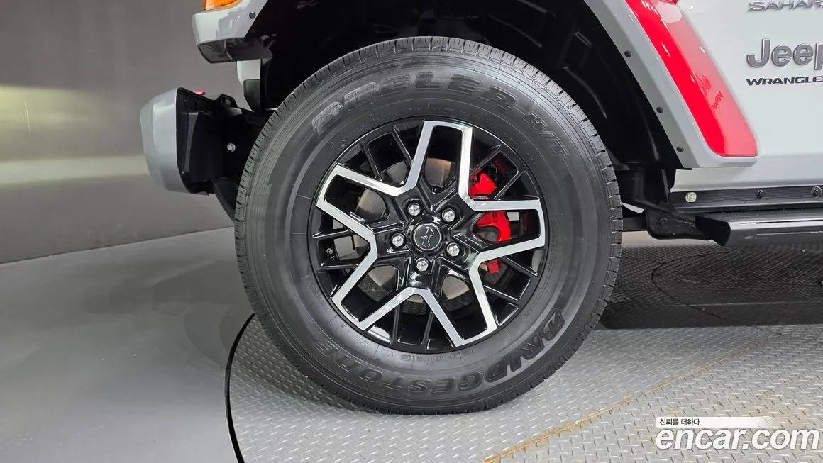 Jeep Wrangler 2024 из KR, фото 5