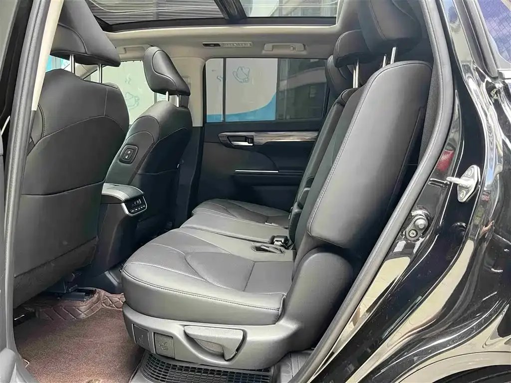 Toyota Highlander 2025 из CN, фото 8
