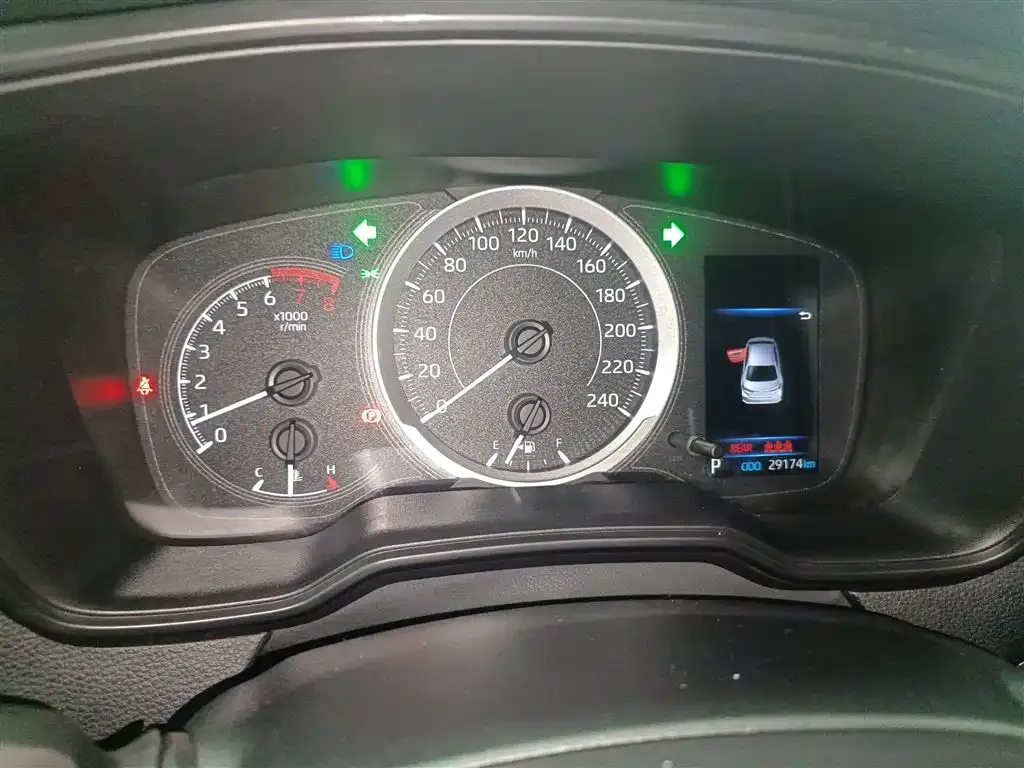 Toyota Corolla 2022 из CN, фото 4