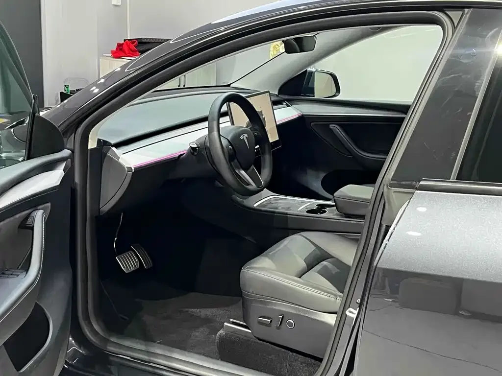 Tesla Model Y 2024 из CN, фото 10