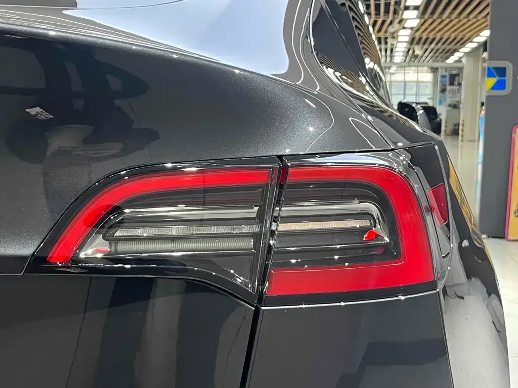 Tesla Model Y 2024 из CN, фото 8
