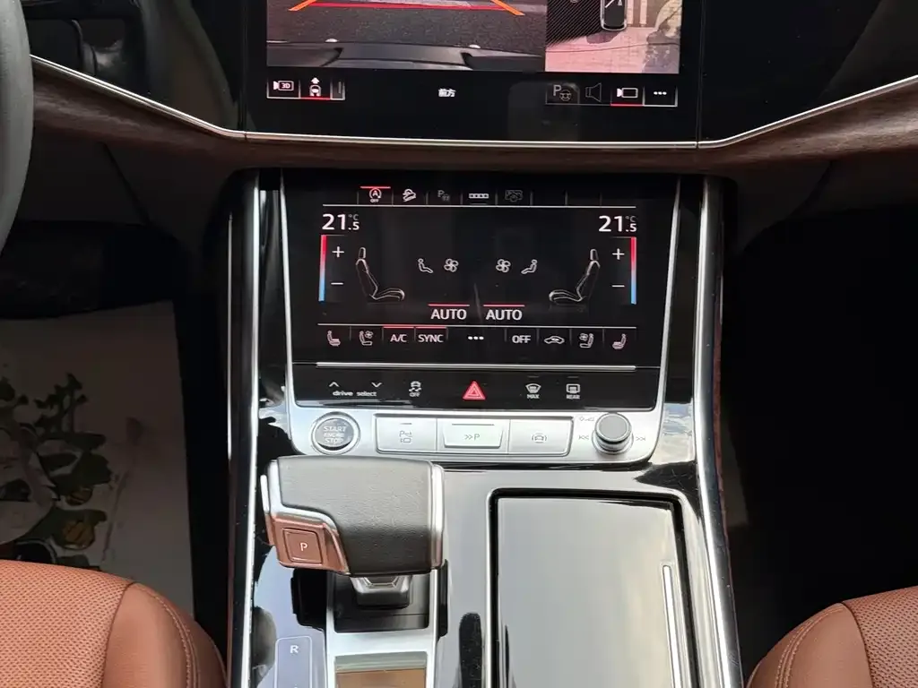 Audi Q7 2023 из CN, фото 10