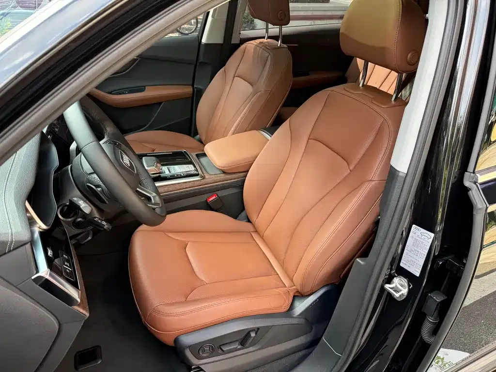 Audi Q7 2023 из CN, фото 5