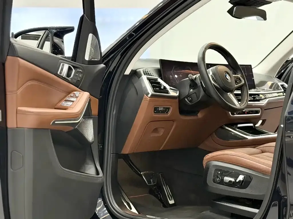 BMW X7 2024 из CN, фото 4
