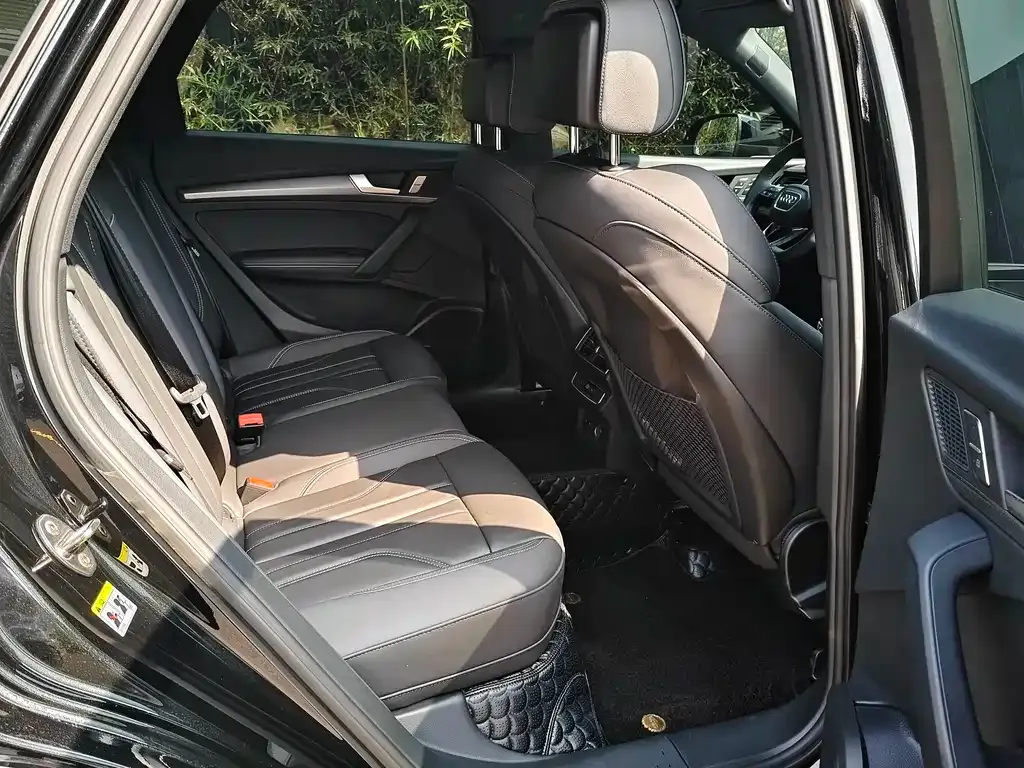 Audi Q5L 2024 из CN, фото 7