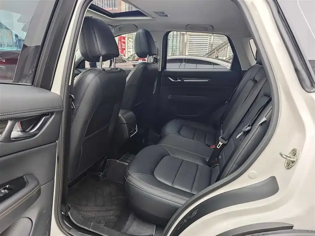 Mazda CX-5 2023 из CN, фото 2
