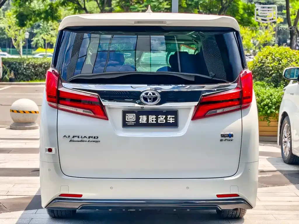 Toyota Alphard 2022 из CN, фото 4