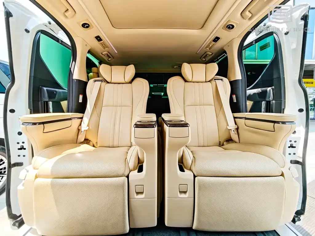Toyota Alphard 2022 из CN, фото 9