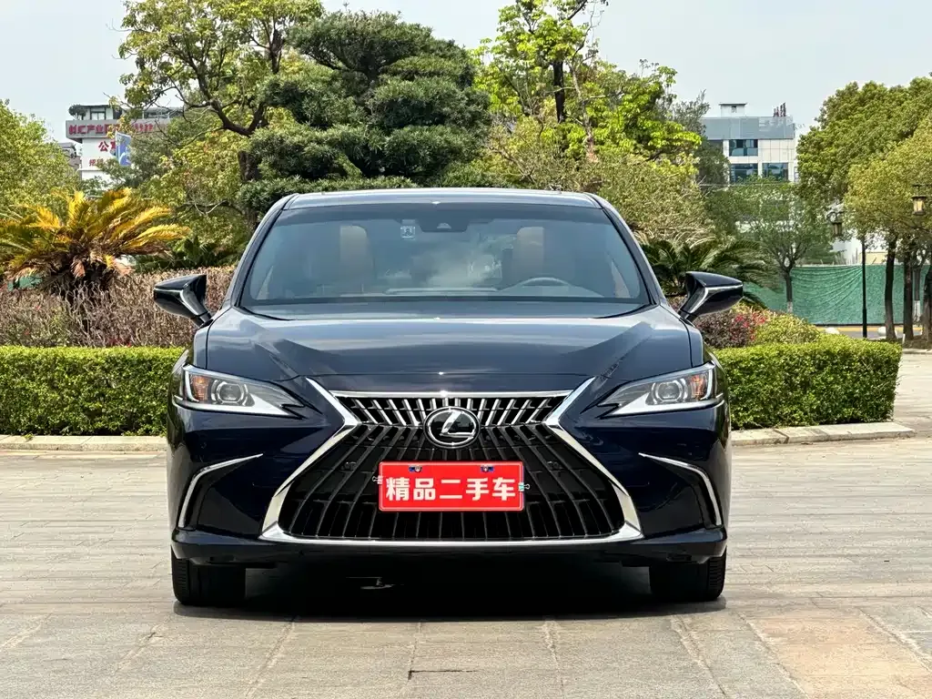 Lexus ES — фото 2