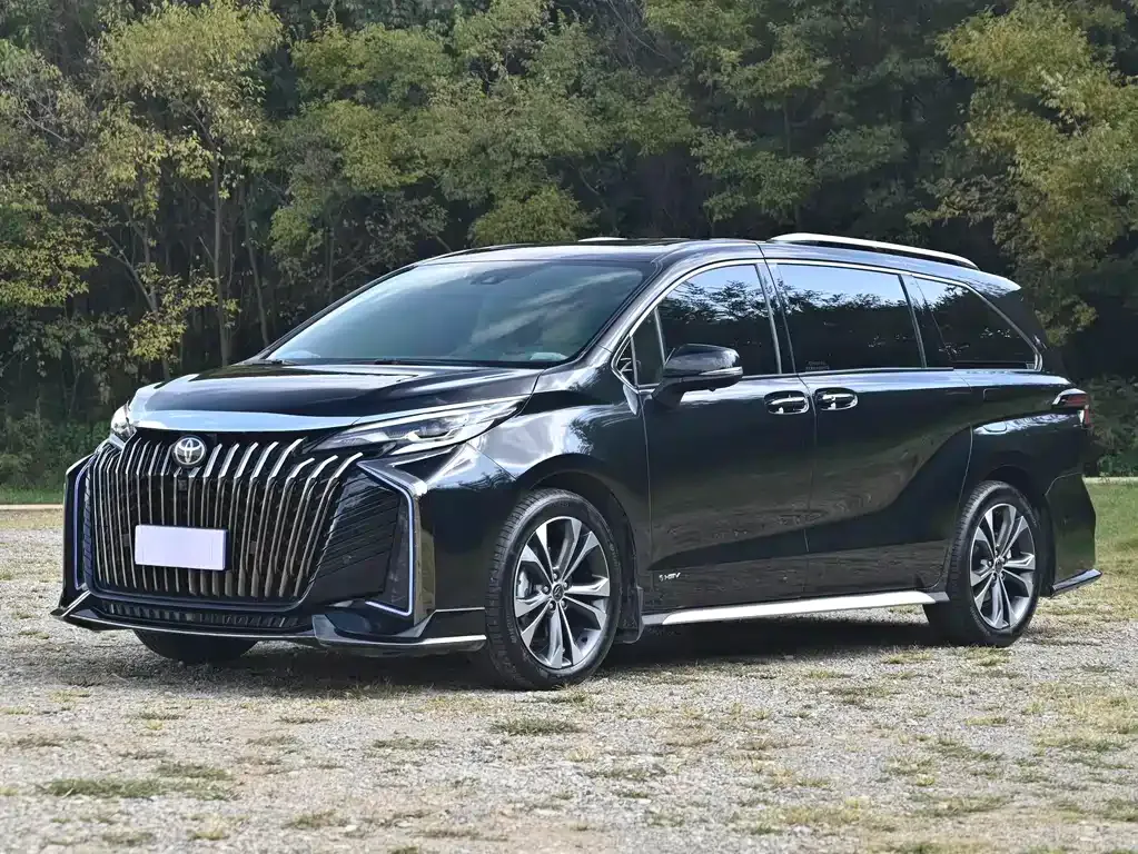 Toyota Granvia 2024 из CN, фото 1
