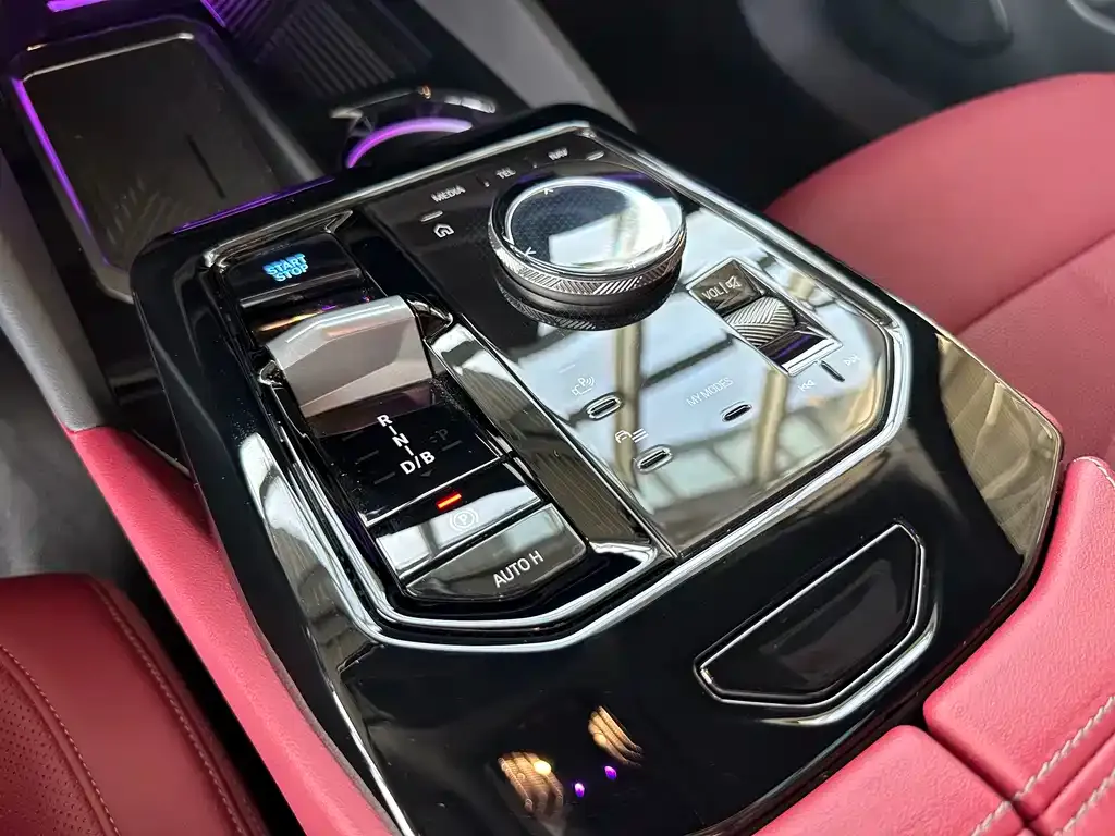 BMW i5 2024 из CN, фото 9
