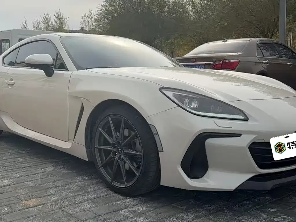 Subaru BRZ 2023 из CN, фото 2