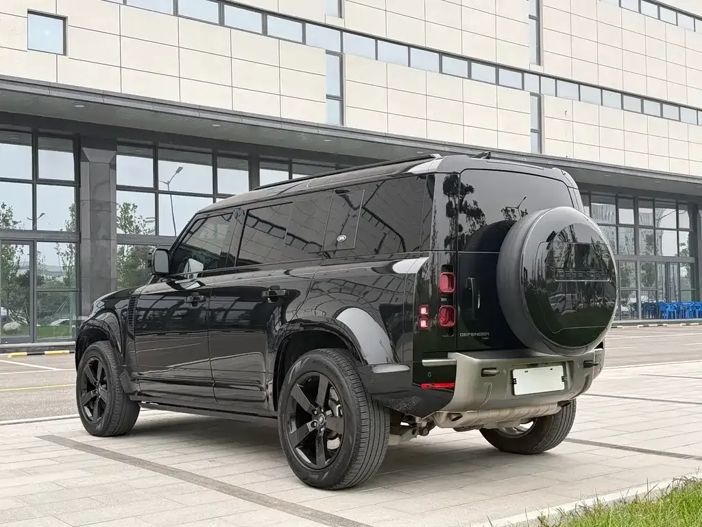 Land Rover Defender — фото 8