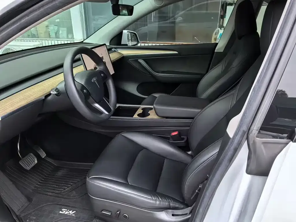 Tesla Model Y 2022 из CN, фото 5
