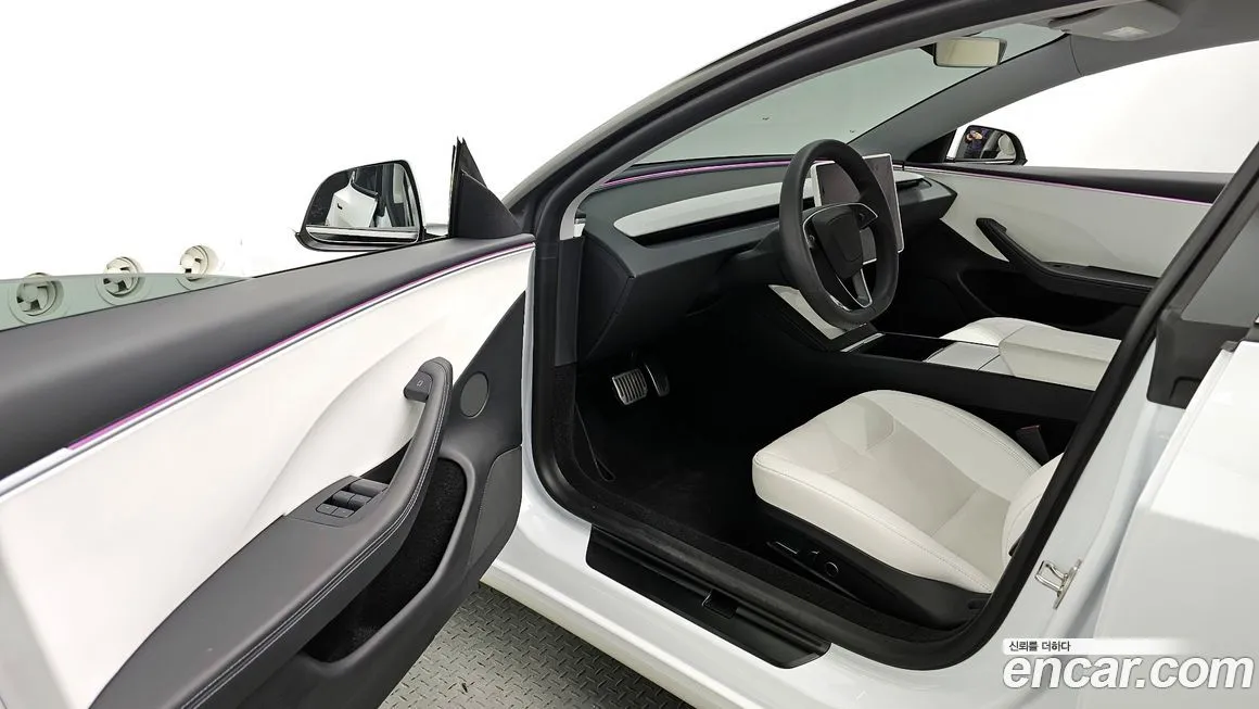 Tesla Model 3 — фото 10
