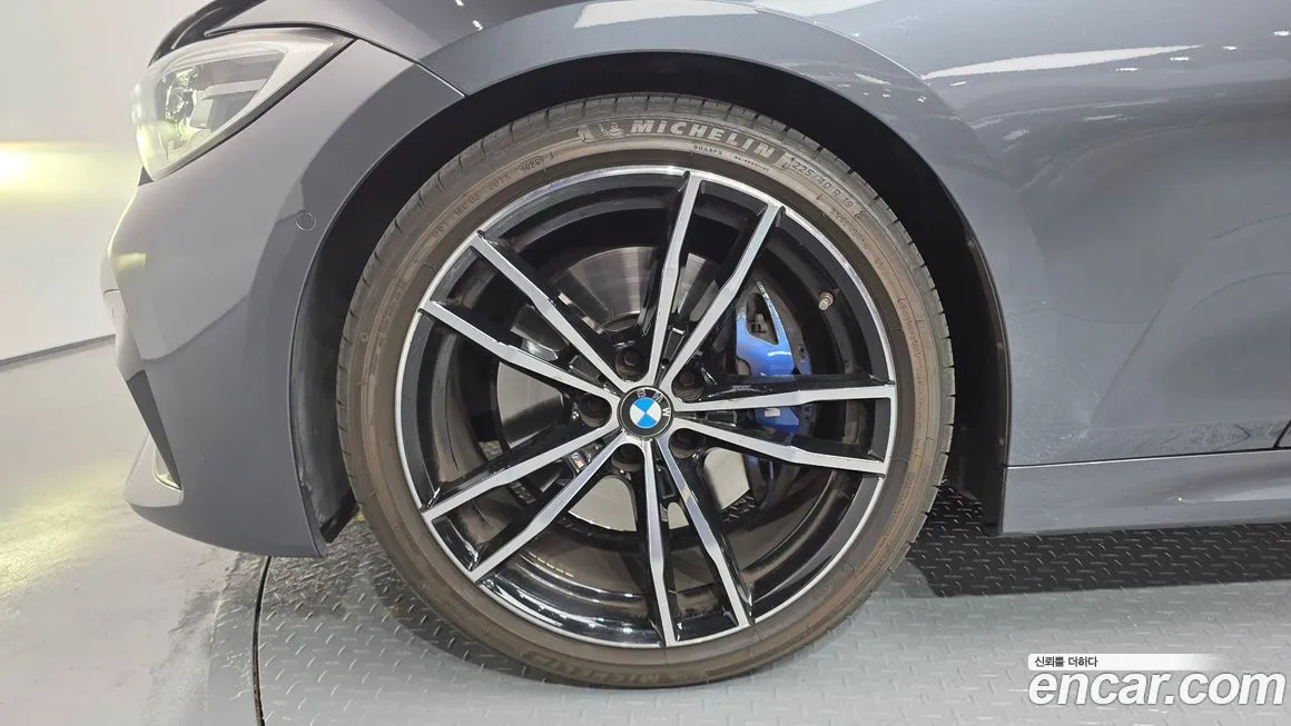 BMW 3-Series 2022 из KR, фото 5