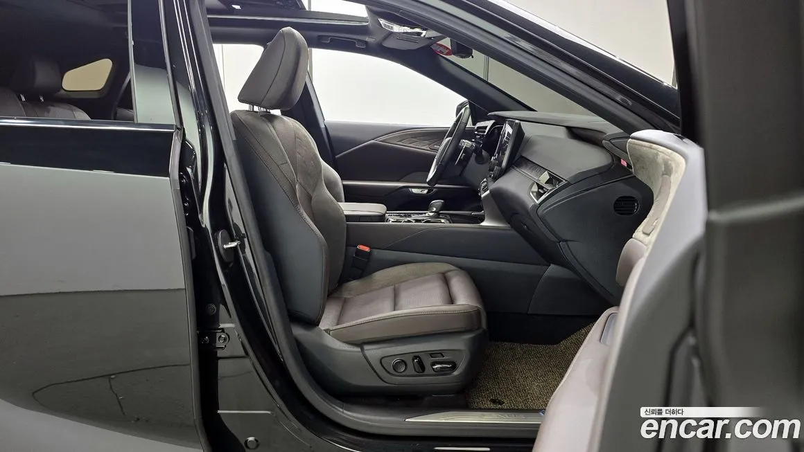 Lexus RX 2024 из KR, фото 10