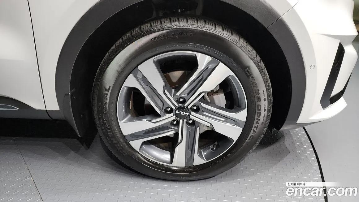 Kia Sorento — фото 5