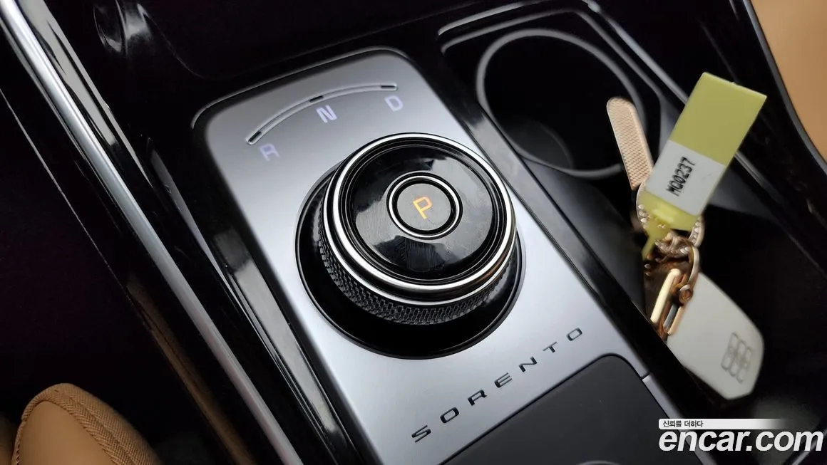 Kia Sorento — фото 9