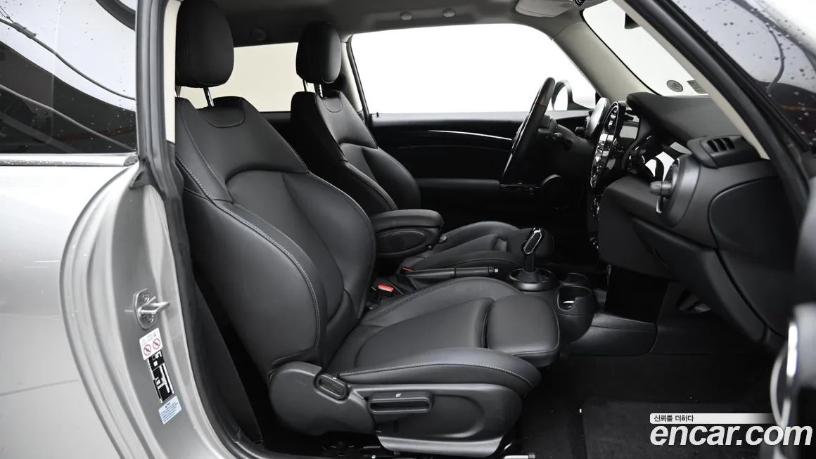 Mini Cooper 2024 из KR, фото 10