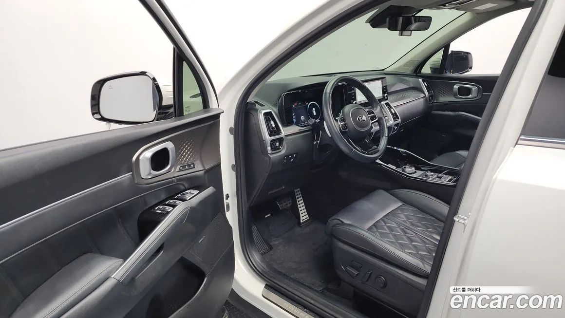 Kia Sorento — фото 10