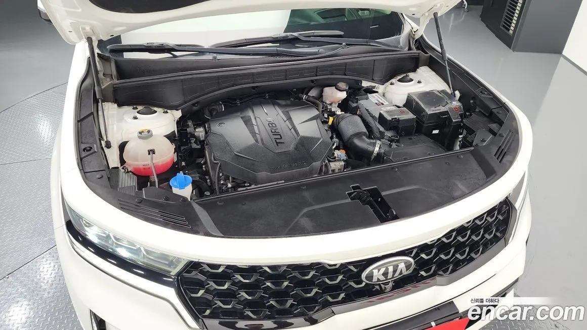 Kia Sorento — фото 6